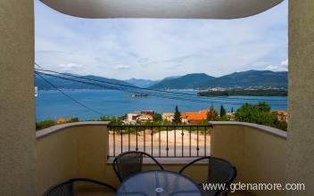 Apartment Radovic, private accommodation in city Radovići, Montenegro